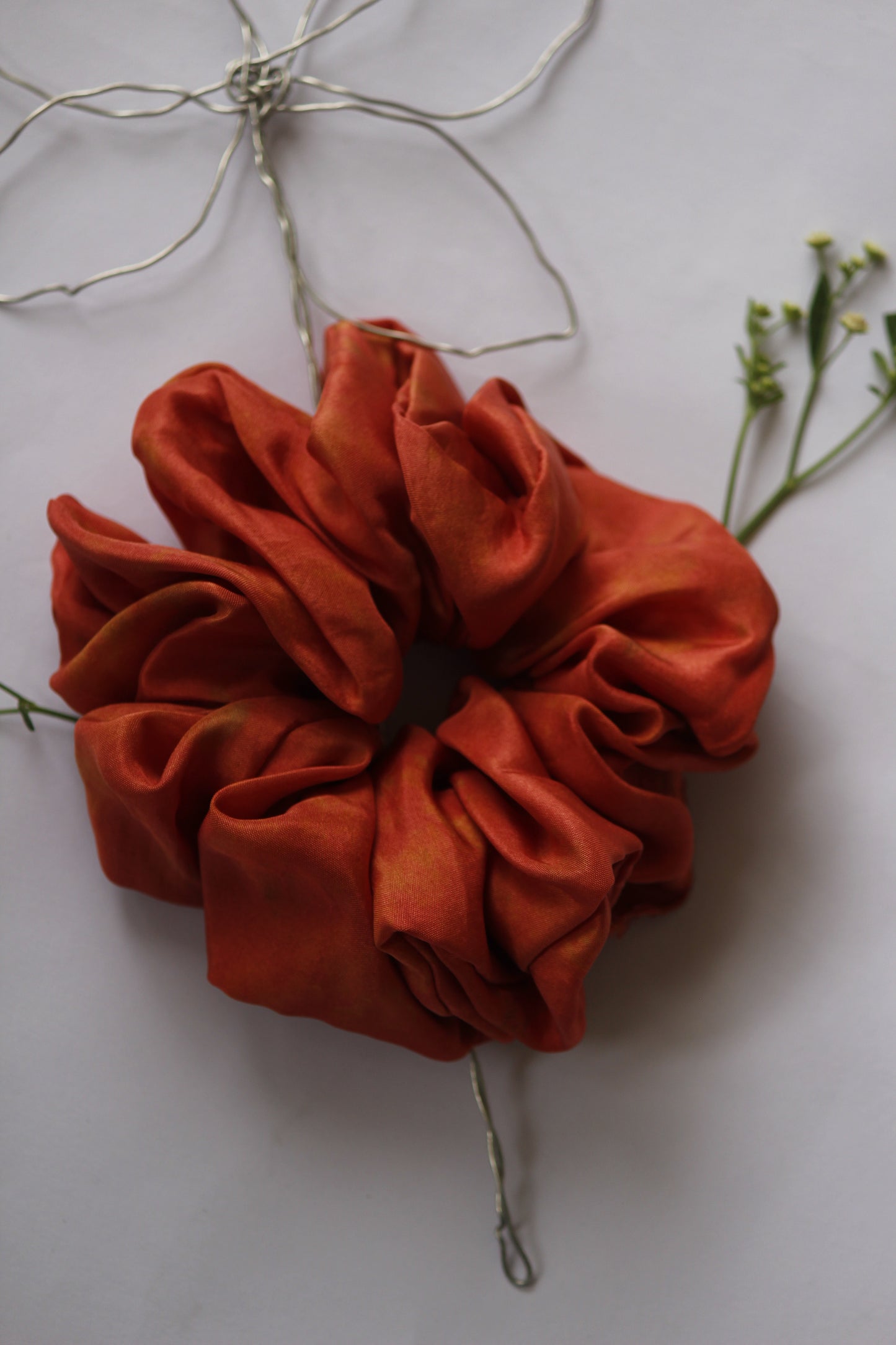 GLOSSY - HABUTAI SILK SCRUNCHIES