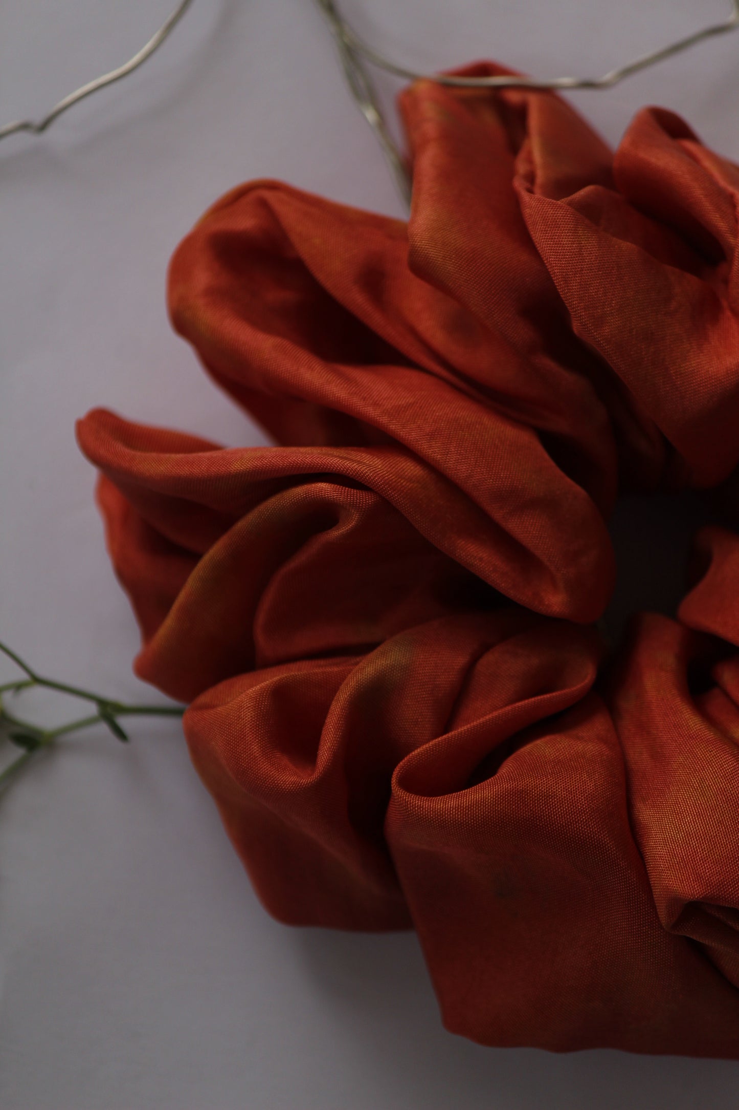 GLOSSY - HABUTAI SILK SCRUNCHIES