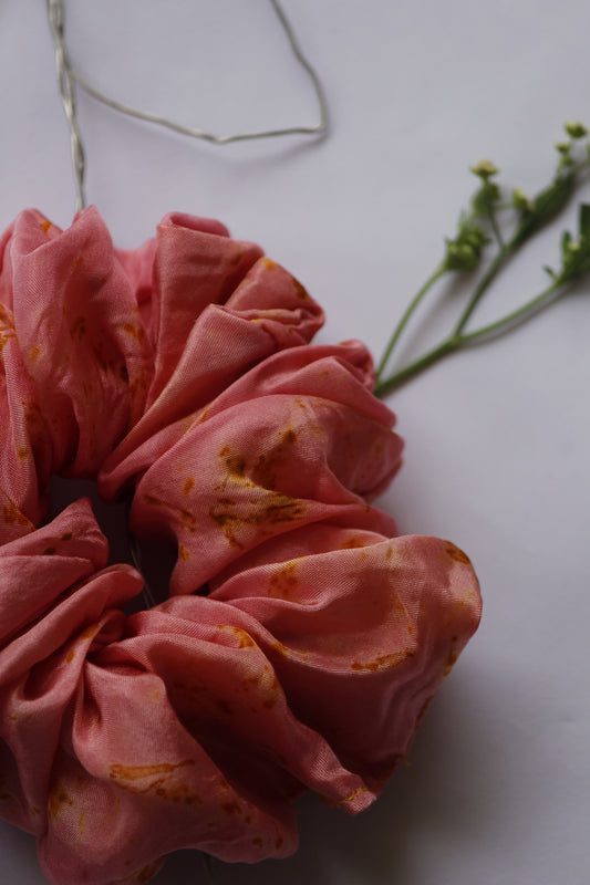 TWIRL- HABUTAI SILK SCRUNCHIES